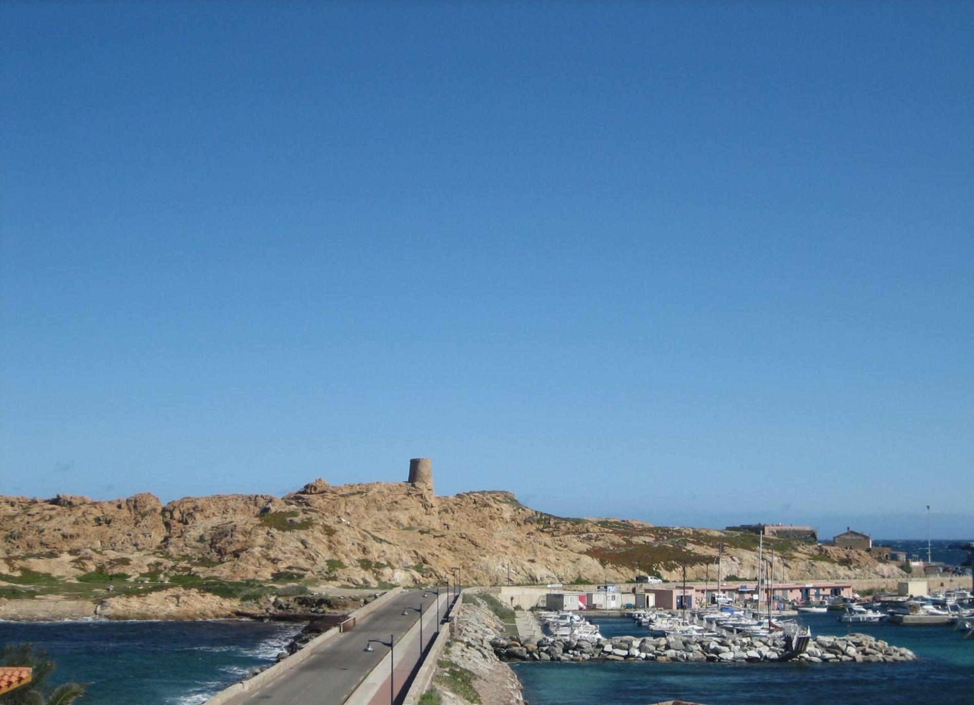 ホテル L'Isula Rossa LʼÎle-Rousse エクステリア 写真