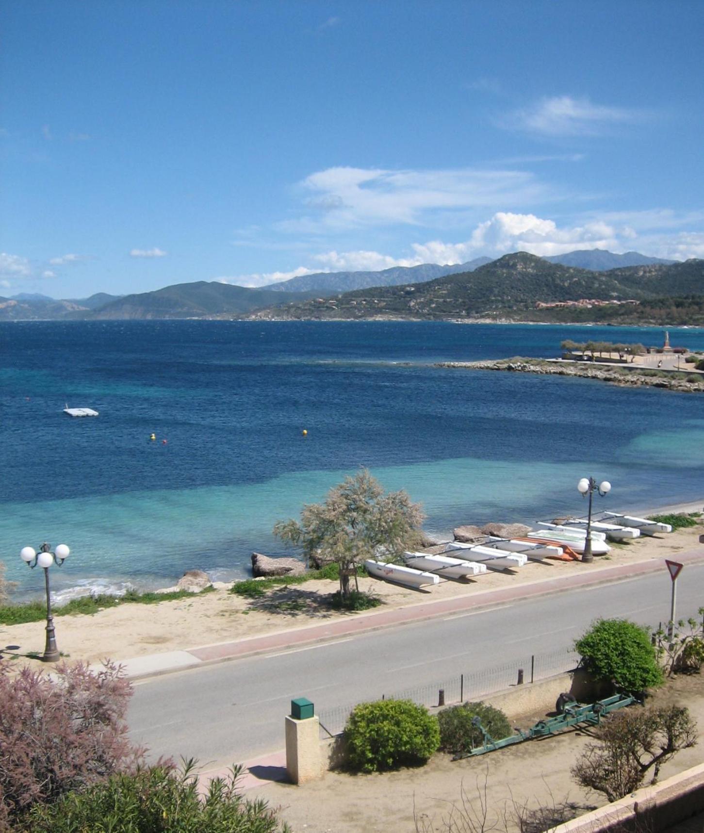 ホテル L'Isula Rossa LʼÎle-Rousse エクステリア 写真